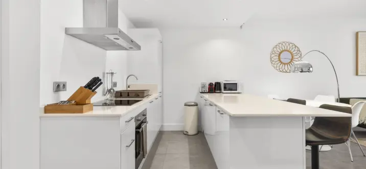 Alquiler a corto plazo de apartamento en planta baja en Puerto Banús 3