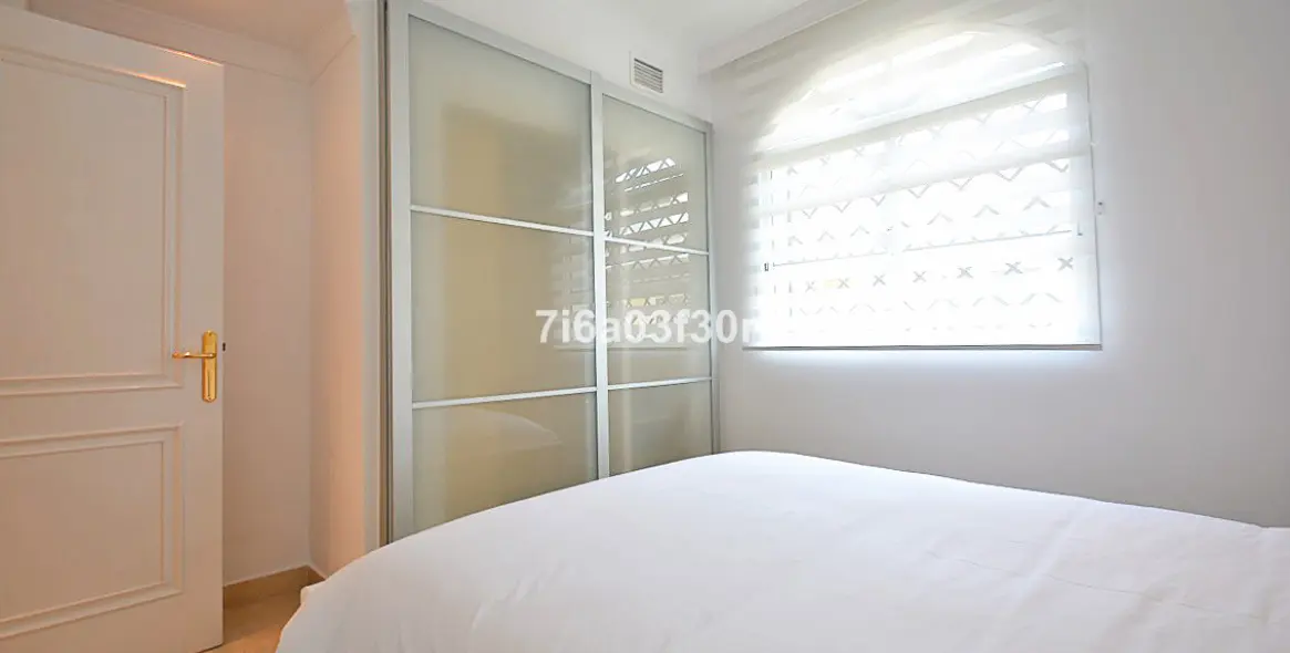 Short-term rent of penthouse in Aloha 25