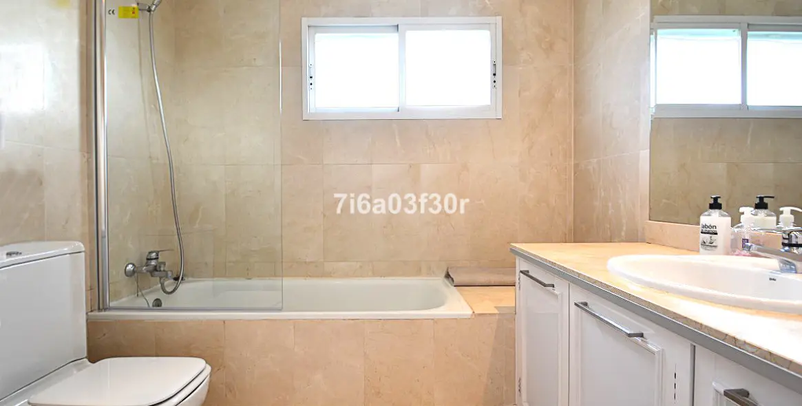 Short-term rent of penthouse in Aloha 26