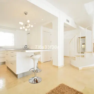 Short-term rent of penthouse in Aloha