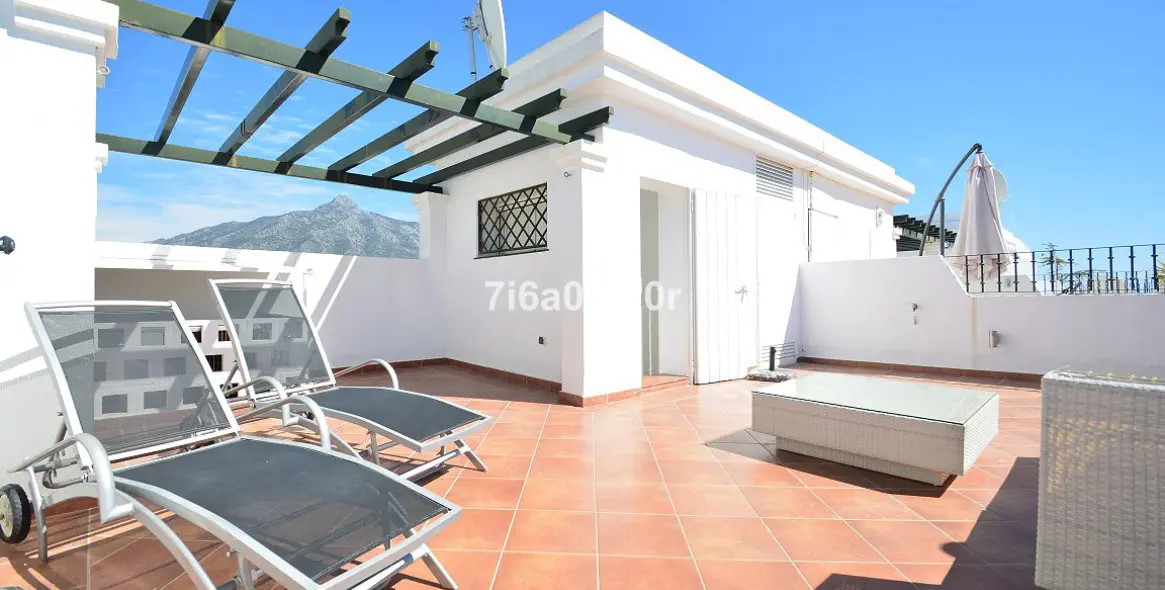 Short-term rent of penthouse in Aloha 7