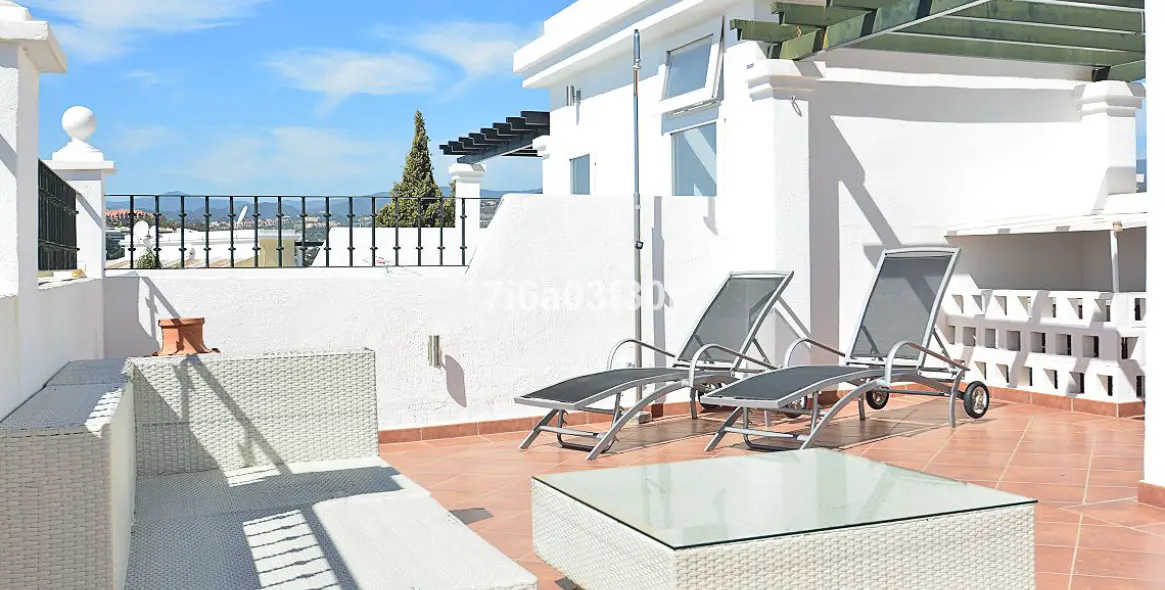Short-term rent of penthouse in Aloha 8