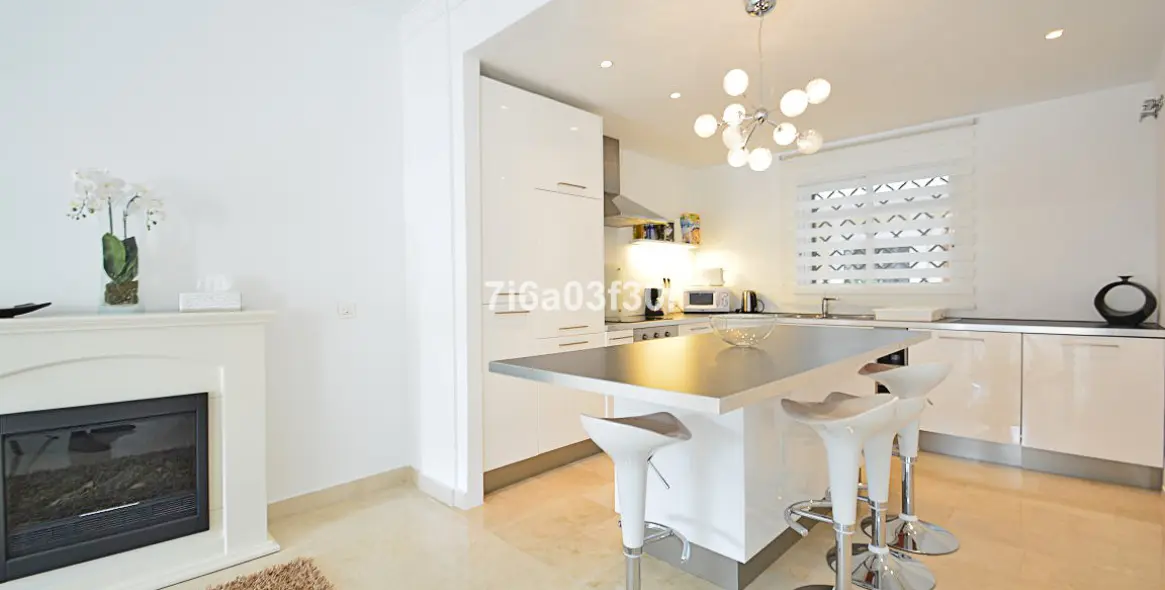 Short-term rent of penthouse in Aloha 13