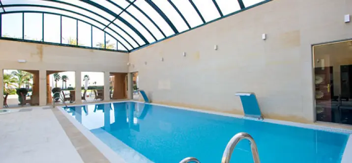 Short-term rent of penthouse in Estepona 3