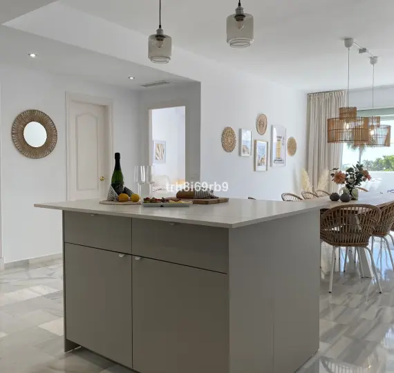 Краткосрочная аренда пентхауса в El Paraiso