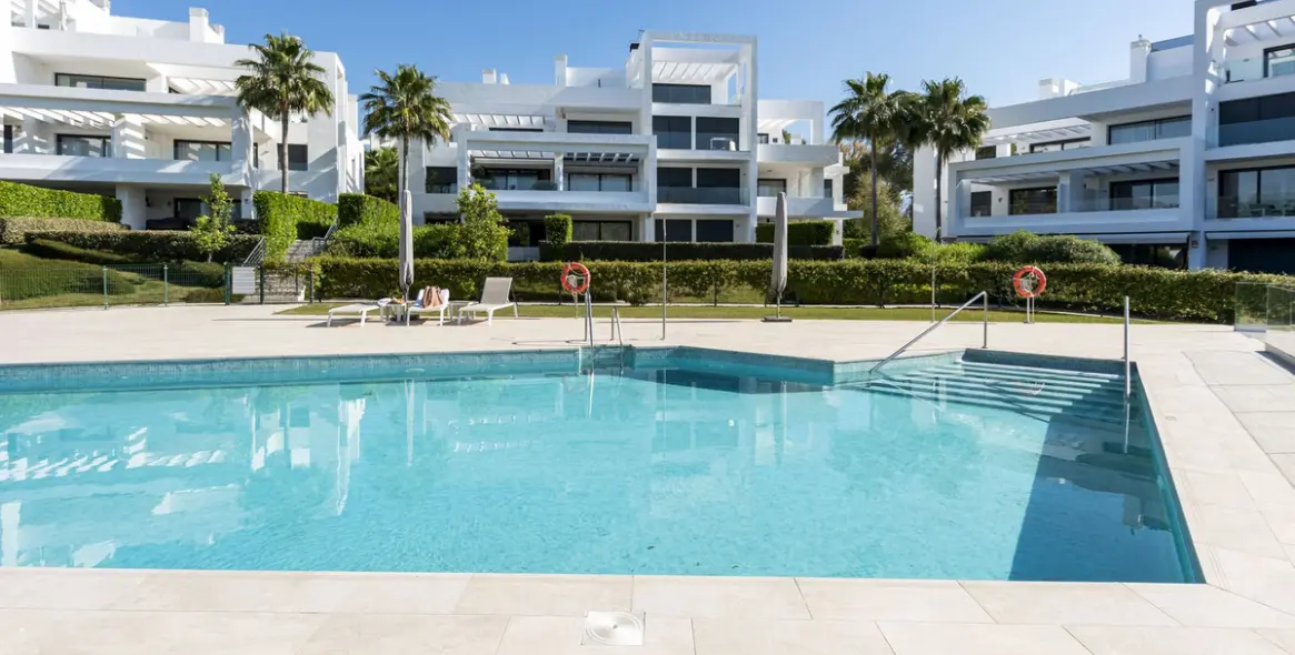 Short-term rent of ground floor apartment in Atalaya 1