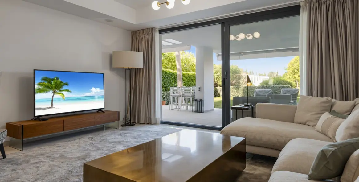 Short-term rent of ground floor apartment in Atalaya 4