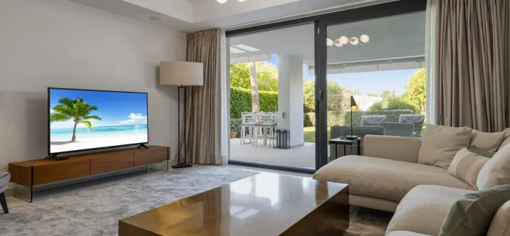 Short-term rent of ground floor apartment in Atalaya 3