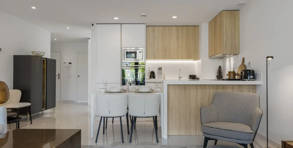 Short-term rent of ground floor apartment in Atalaya 5