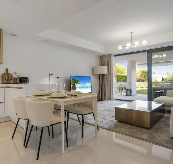 Short-term rent of ground floor apartment in Atalaya