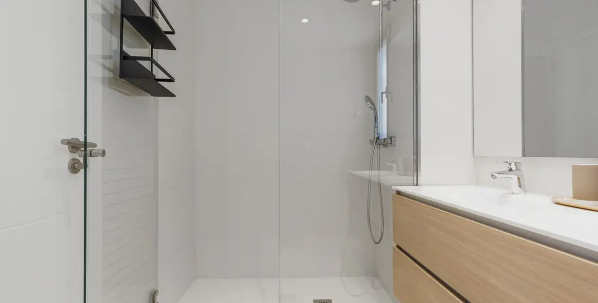 Short-term rent of ground floor apartment in Atalaya 16