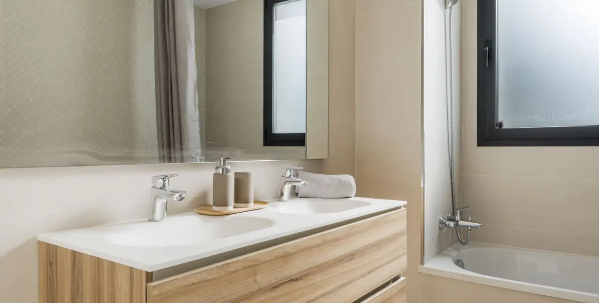 Short-term rent of ground floor apartment in Atalaya 21