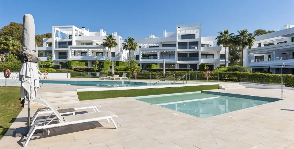 Short-term rent of ground floor apartment in Atalaya 30