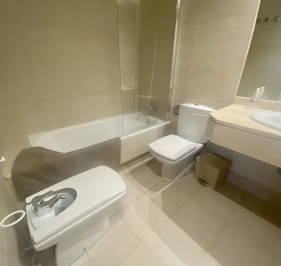 Краткосрочная аренда апартаментов на среднем этаже в Puerto Banús