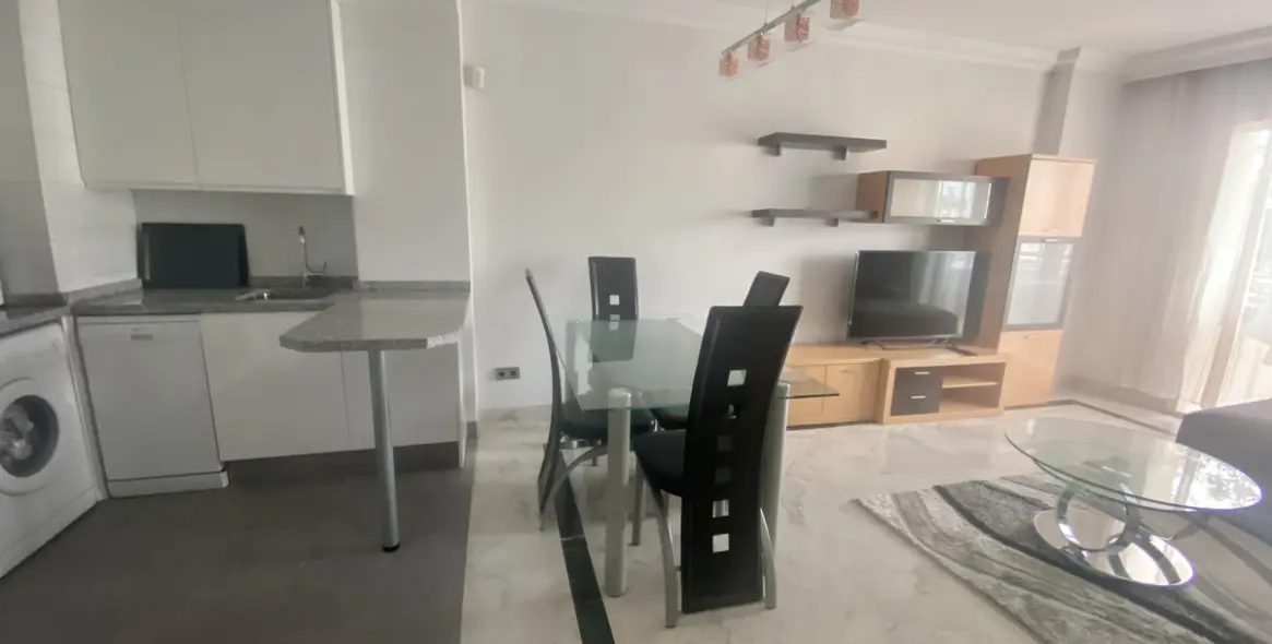 Краткосрочная аренда апартаментов на среднем этаже в Puerto Banús 5