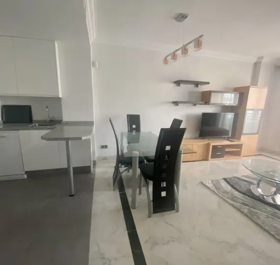 Краткосрочная аренда апартаментов на среднем этаже в Puerto Banús