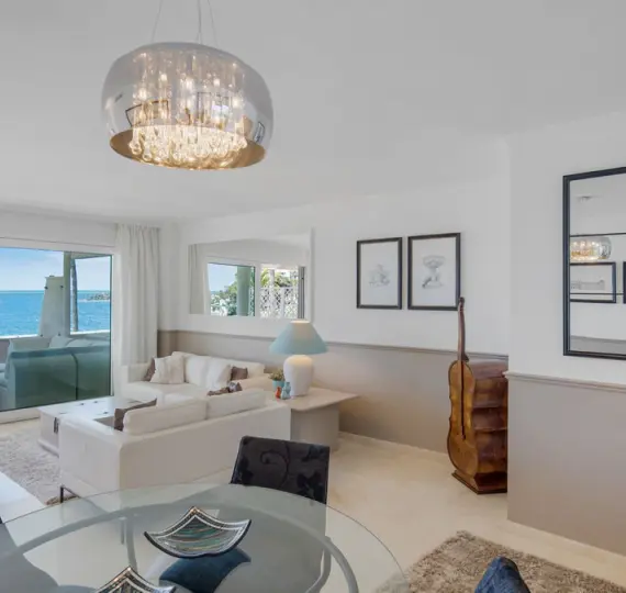 Short-term rent of middle floor apartment in New Golden Mile