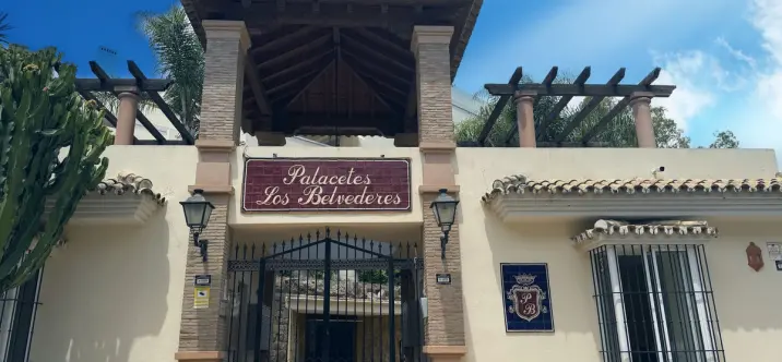 Short-term rent of middle floor apartment in Nueva Andalucía 1