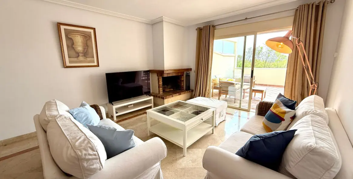 Краткосрочная аренда апартаментов на среднем этаже в Nueva Andalucía 3