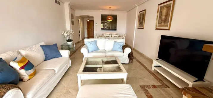 Short-term rent of middle floor apartment in Nueva Andalucía 3