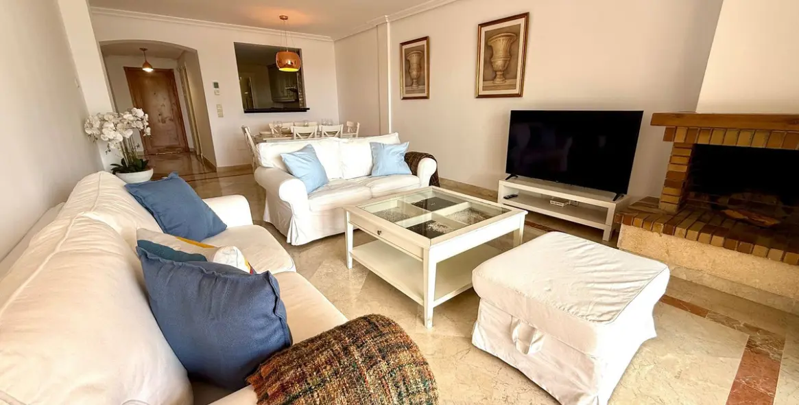 Краткосрочная аренда апартаментов на среднем этаже в Nueva Andalucía 5