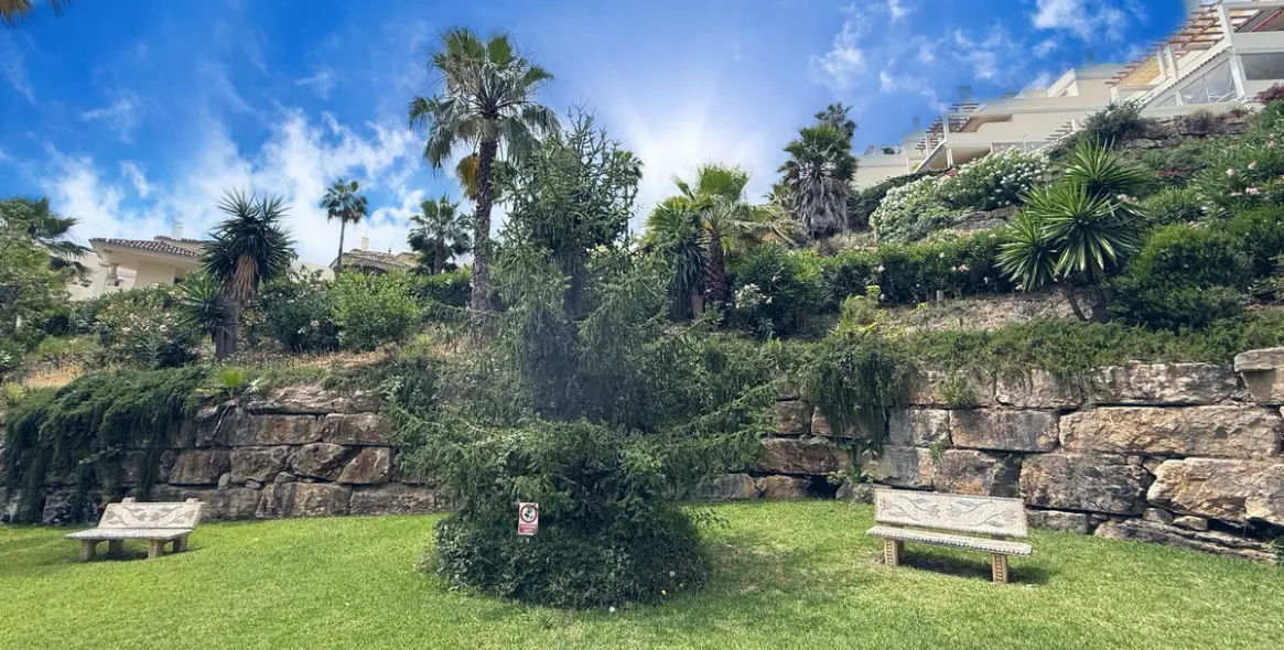 Краткосрочная аренда апартаментов на среднем этаже в Nueva Andalucía 28