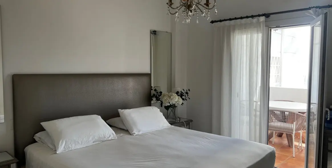 Short-term rent of ground floor apartment in Puerto Banús 6