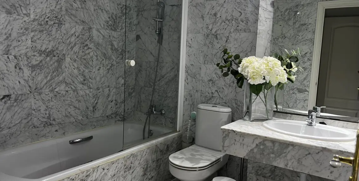 Short-term rent of ground floor apartment in Puerto Banús 11