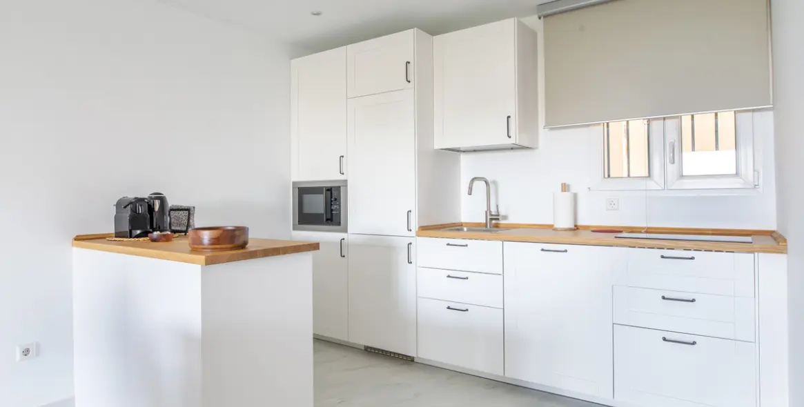 Short-term rent of middle floor apartment in Cabopino 11