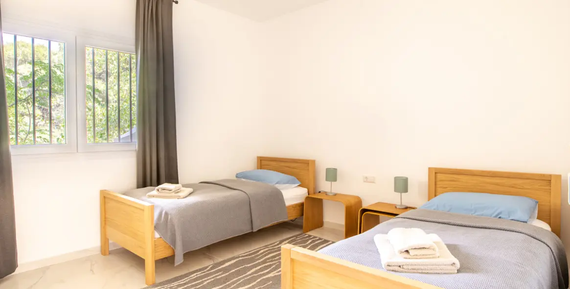 Short-term rent of middle floor apartment in Cabopino 16