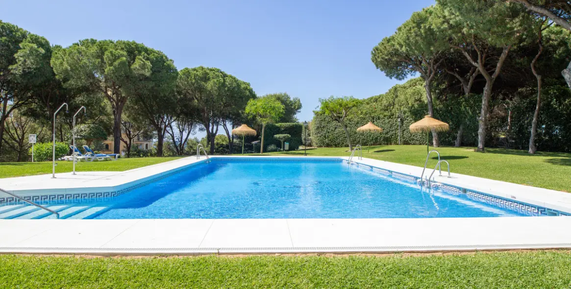 Short-term rent of middle floor apartment in Cabopino 20