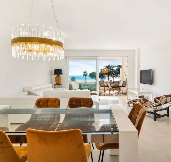 Short-term rent of middle floor apartment in New Golden Mile