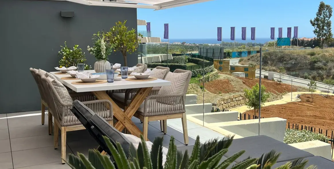 Short-term rent of middle floor apartment in Selwo 2