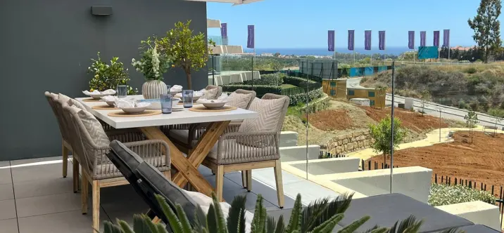 Short-term rent of middle floor apartment in Selwo 1