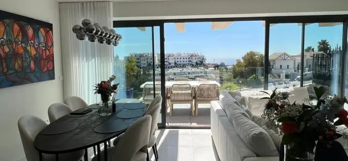 Short-term rent of middle floor apartment in Selwo 3