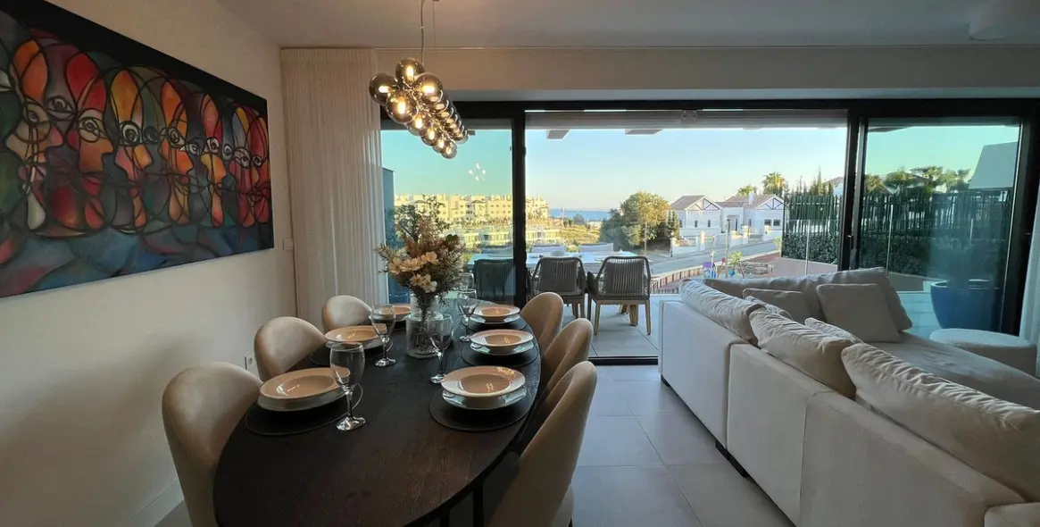 Short-term rent of middle floor apartment in Selwo 5