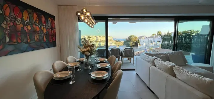 Short-term rent of middle floor apartment in Selwo 4