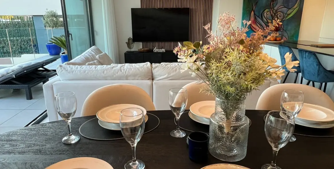 Short-term rent of middle floor apartment in Selwo 6