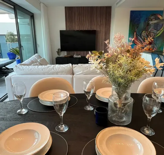 Short-term rent of middle floor apartment in Selwo