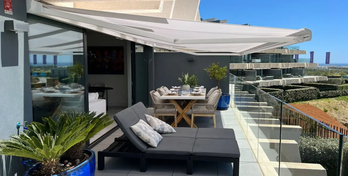 Short-term rent of middle floor apartment in Selwo 21