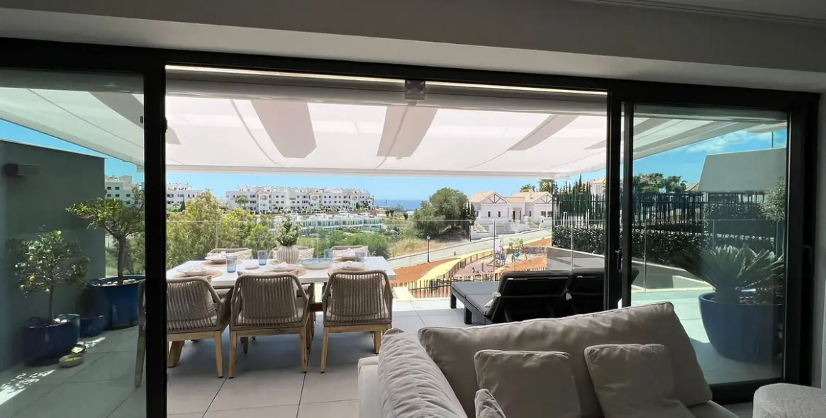 Short-term rent of middle floor apartment in Selwo 22