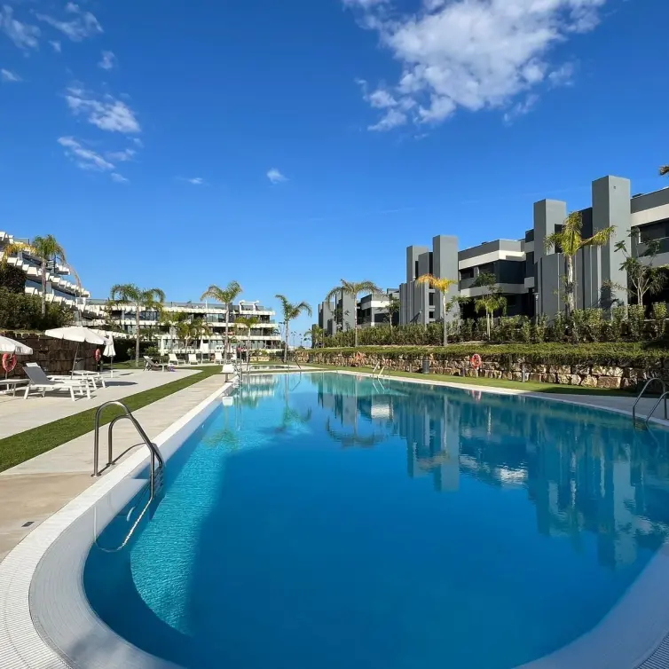 Sale of middle floor apartment in Selwo