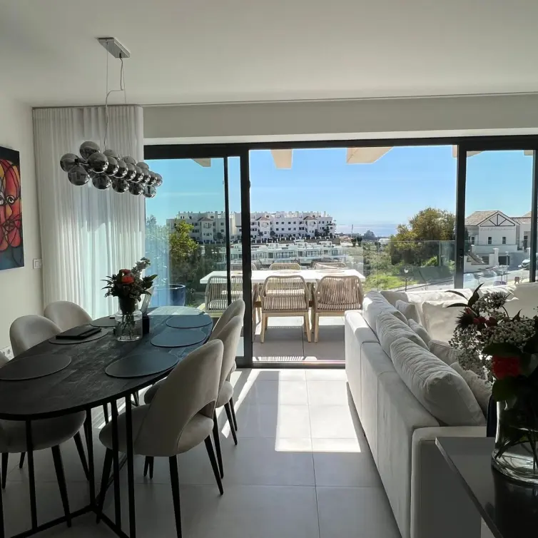 Sale of middle floor apartment in Selwo