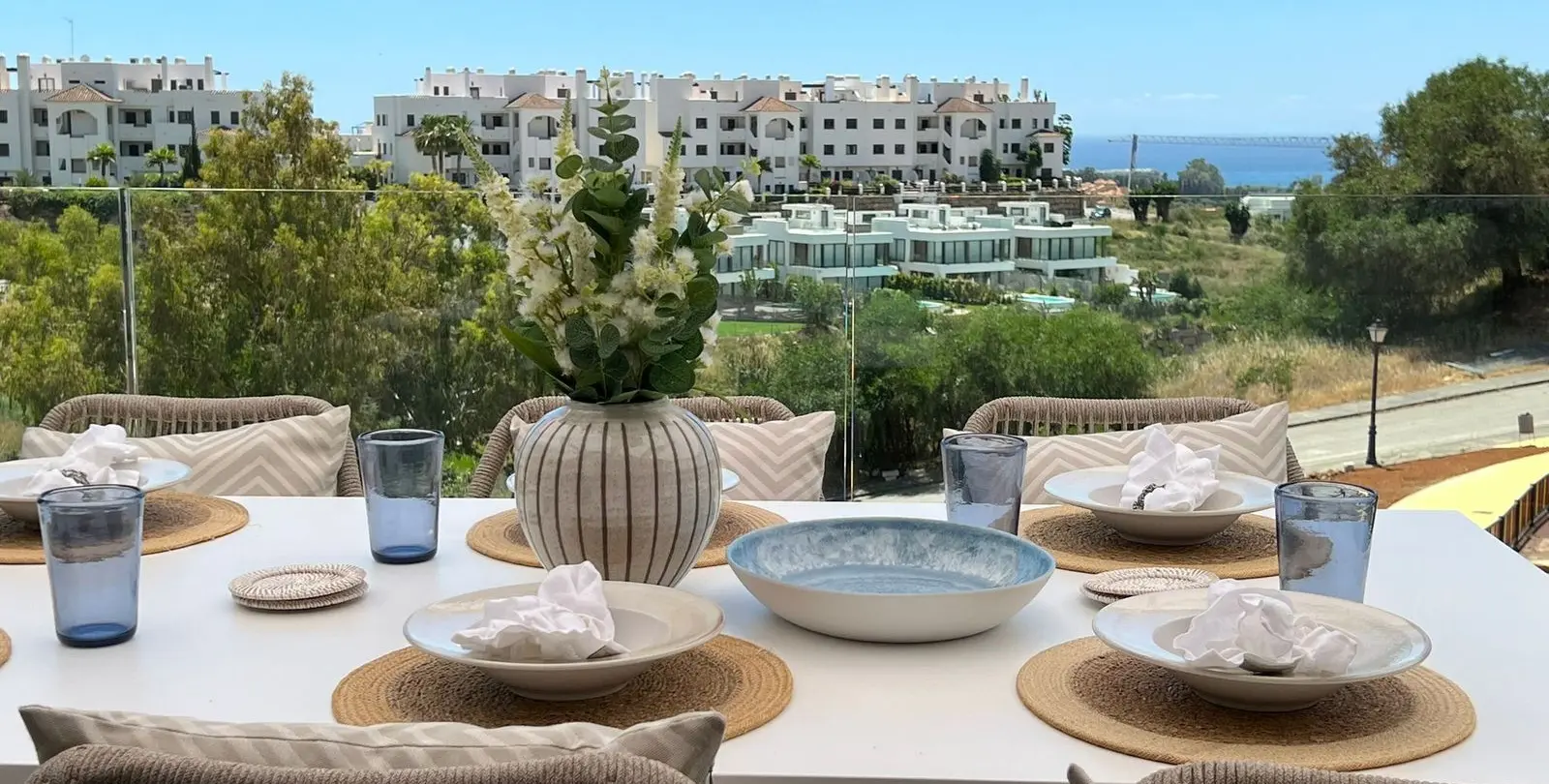 Sale of middle floor apartment in Selwo 11