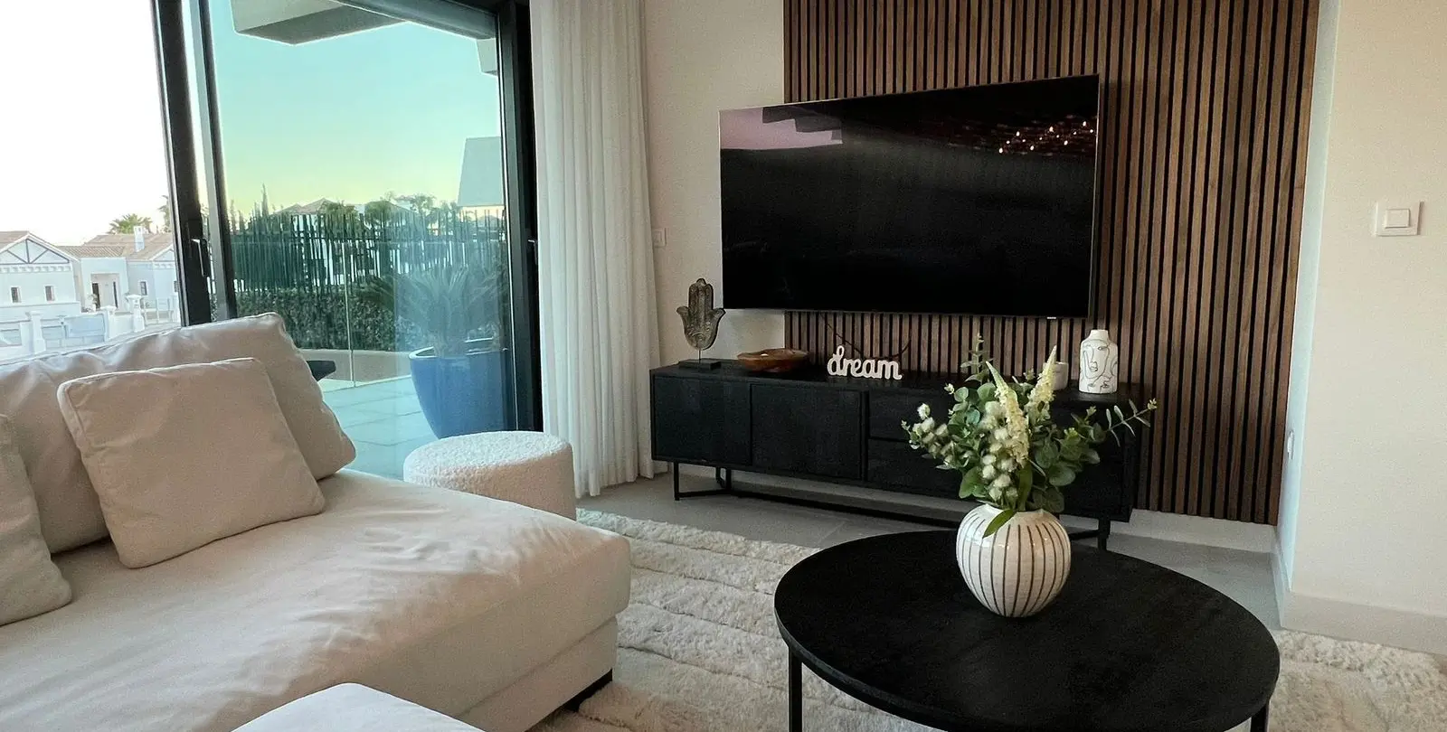 Sale of middle floor apartment in Selwo 17