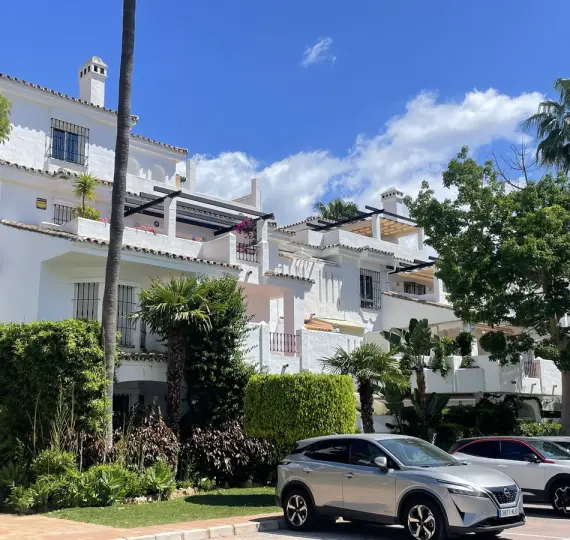 Short-term rent of ground floor apartment in Nueva Andalucía