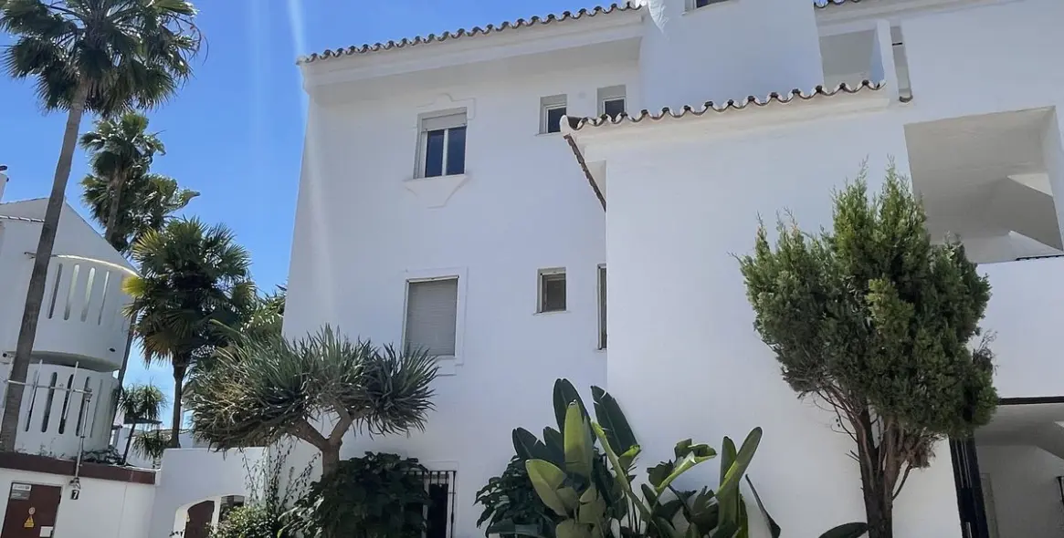 Short-term rent of ground floor apartment in Nueva Andalucía 29