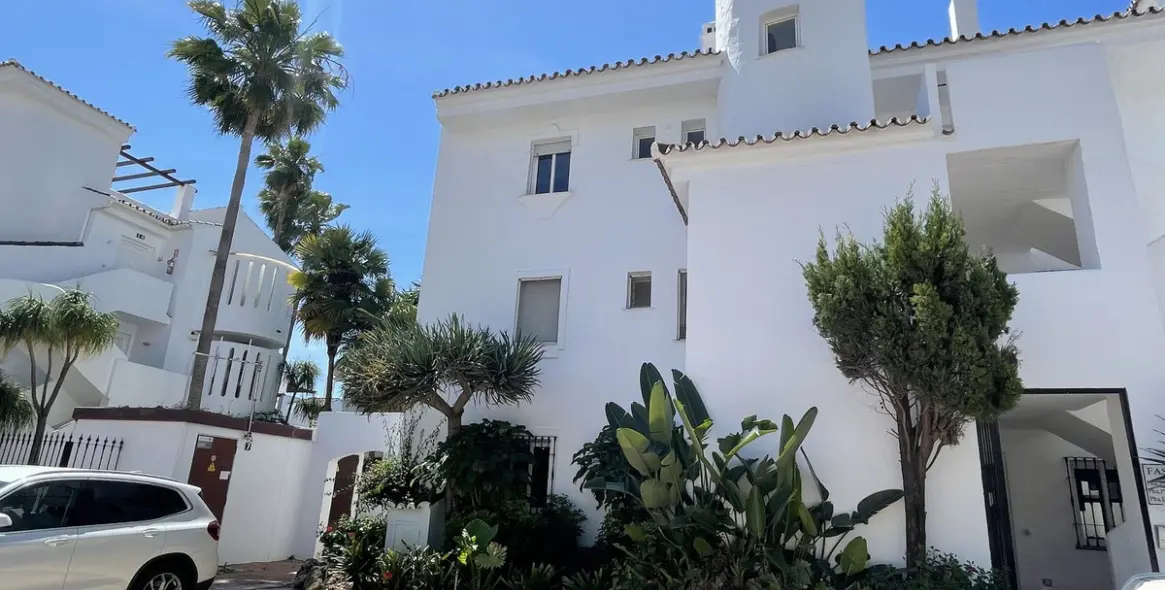 Short-term rent of ground floor apartment in Nueva Andalucía 30