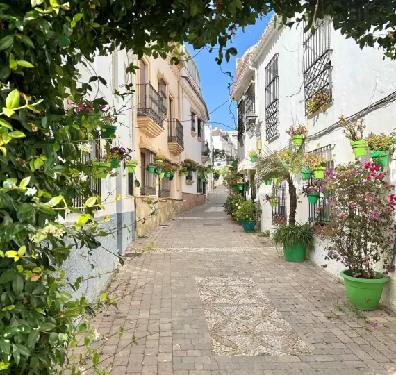 Long-term rent of townhouse in Estepona