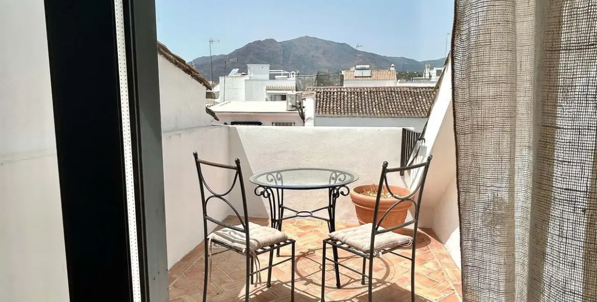 Long-term rent of townhouse in Estepona 16